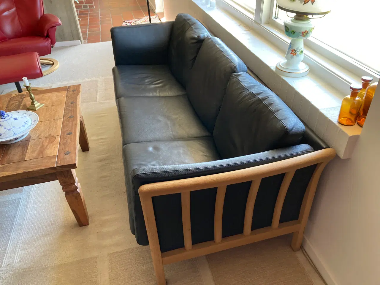 Billede 1 - Lædersofa med bøgestel