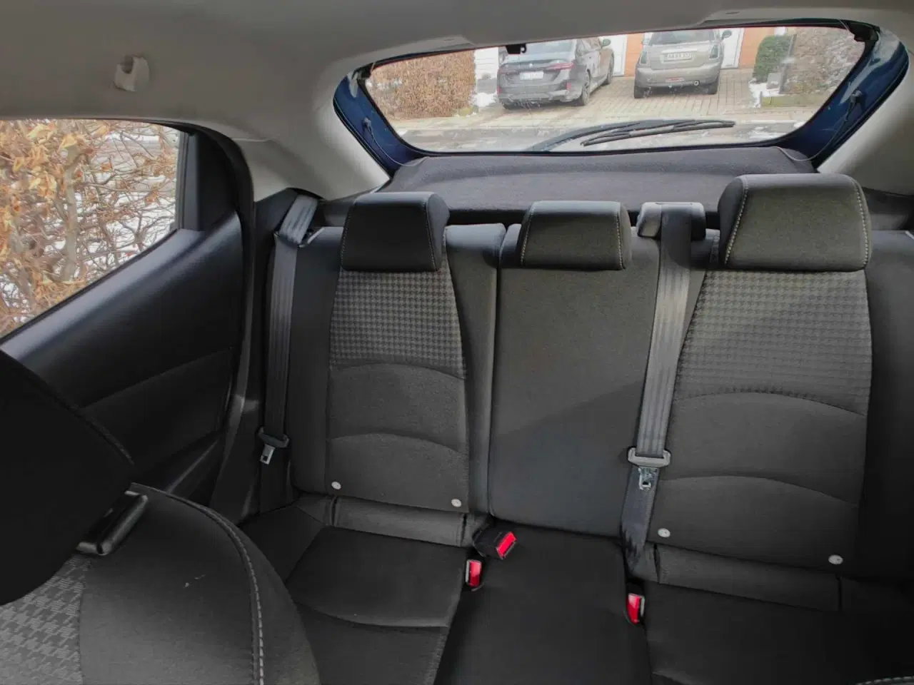 Billede 14 - Velholdt Mazda 2