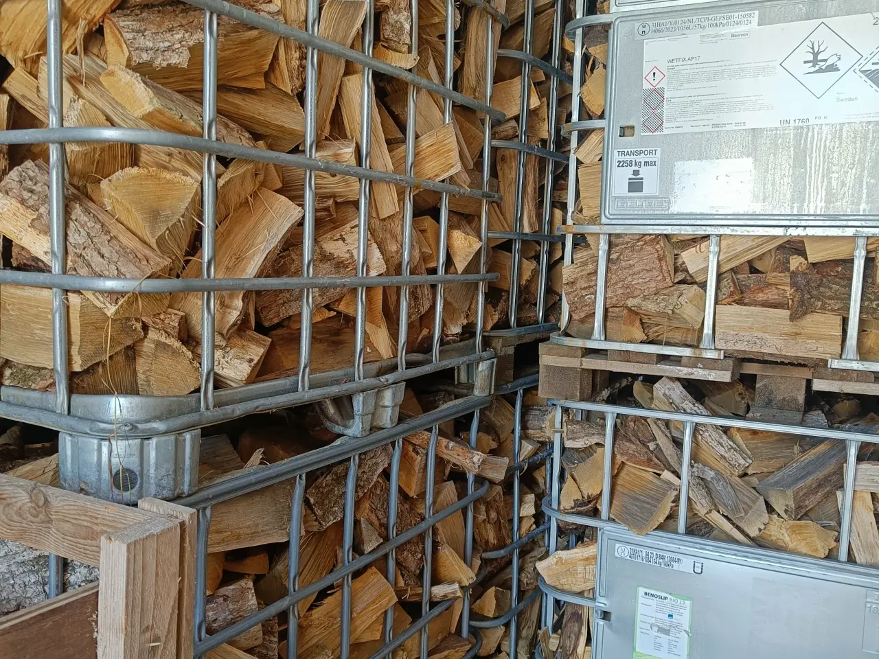 Billede 1 - Egetræsbrænde til de kolde tider