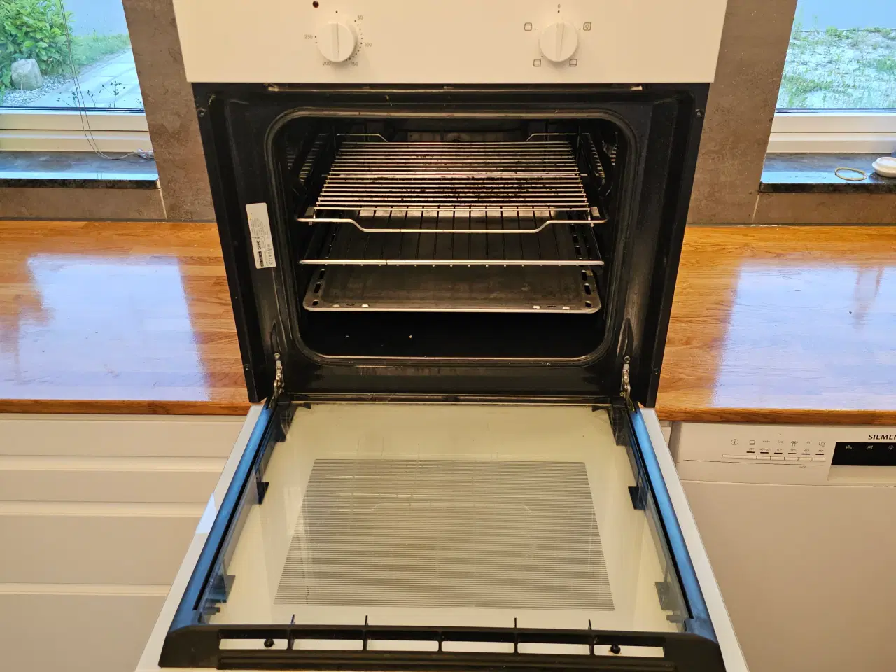 Billede 2 - IKEA LAGAN OV3 Indbygningsovn – Perfekt stand