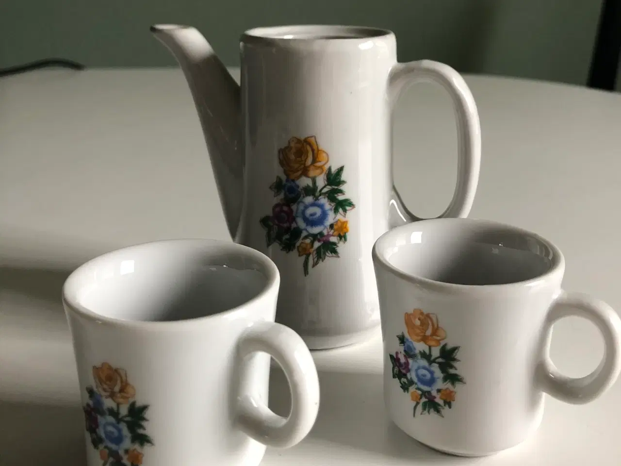 Billede 2 - Dukker, prinsesseting, legoklodser, kaffestel m.m.