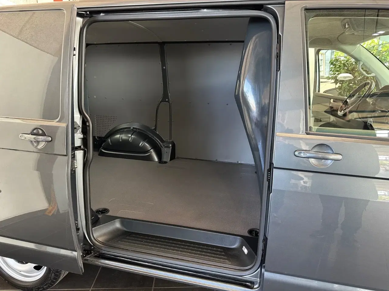 Billede 14 - VW Transporter 2,0 TDi 204 Kassevogn DSG kort