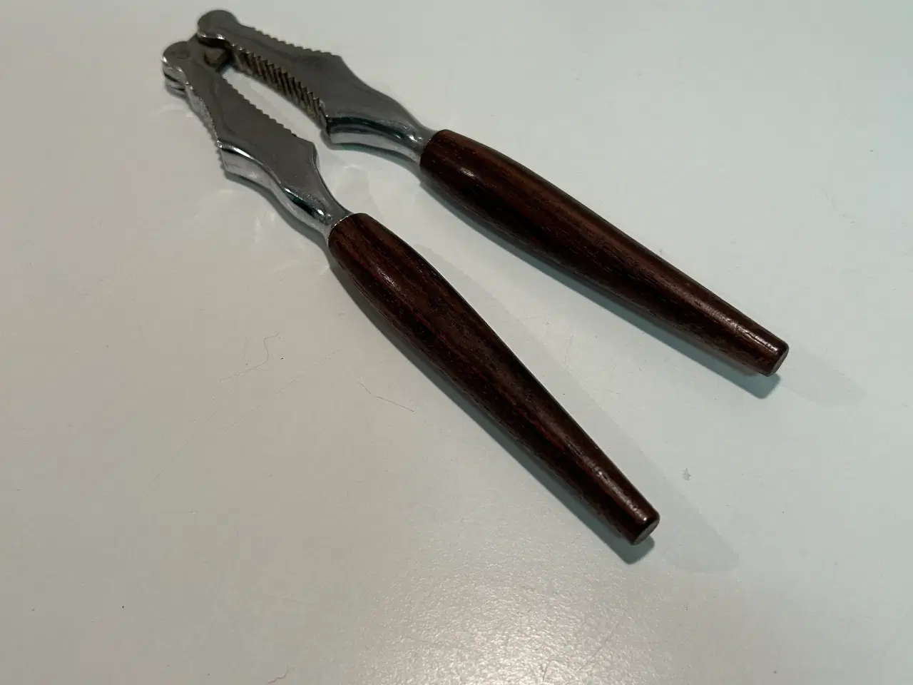 Billede 1 - Vintage nøddeknækker med træ skaft