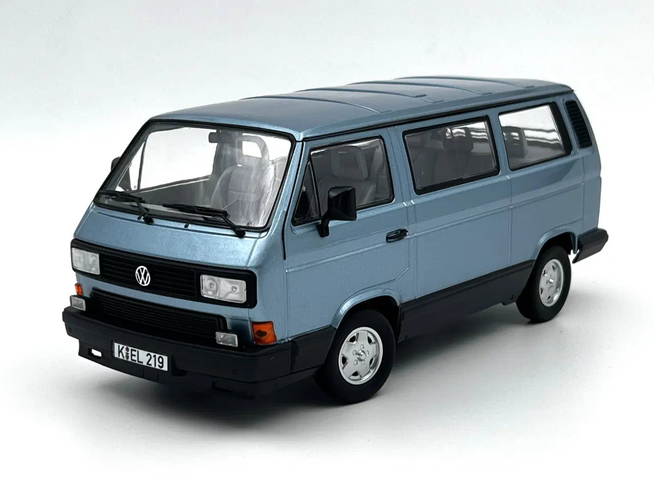 Billede 1 - 1990 VW T3 Multivan 1:18