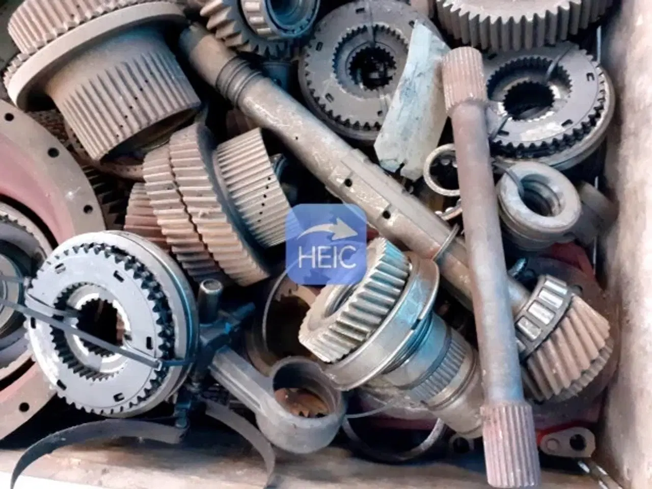 Billede 8 - New Holland 60 Serie Gearkasse dele