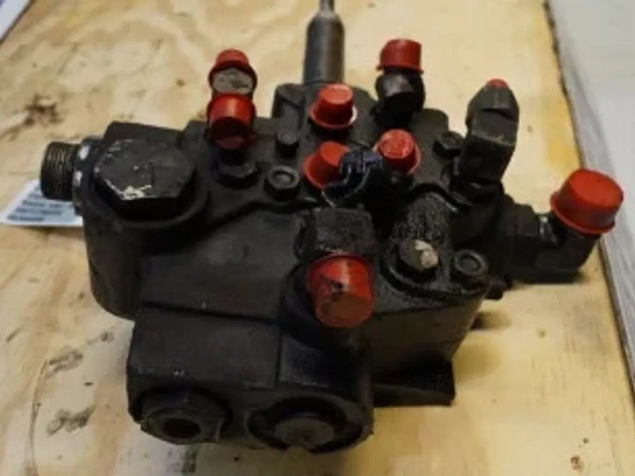 Billede 6 - Case 7130 Valve Sæt AED 1971782C2