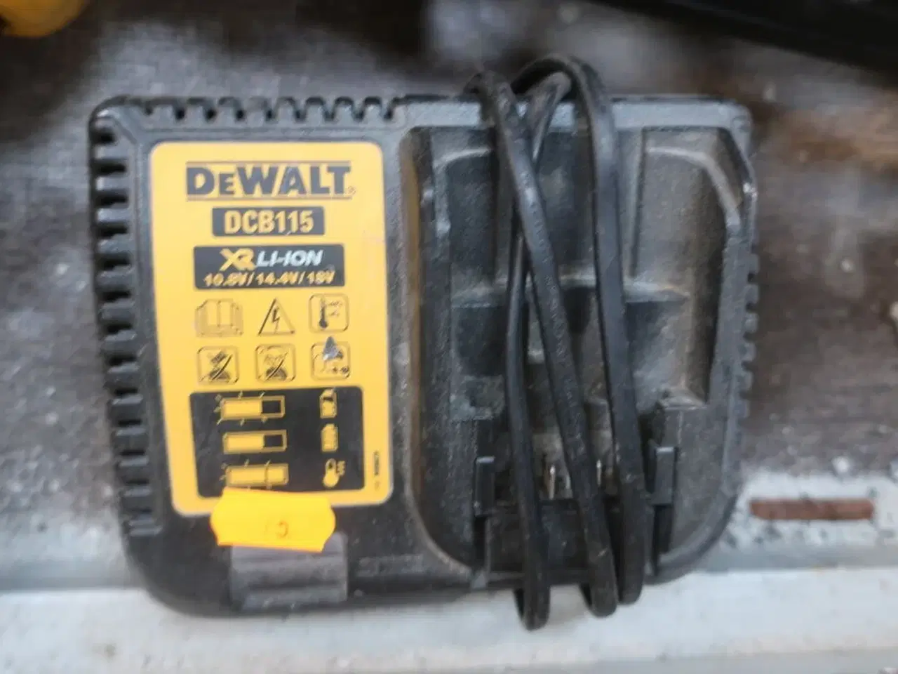 Billede 9 - 6 stk. akku håndværktøj DEWALT og lader