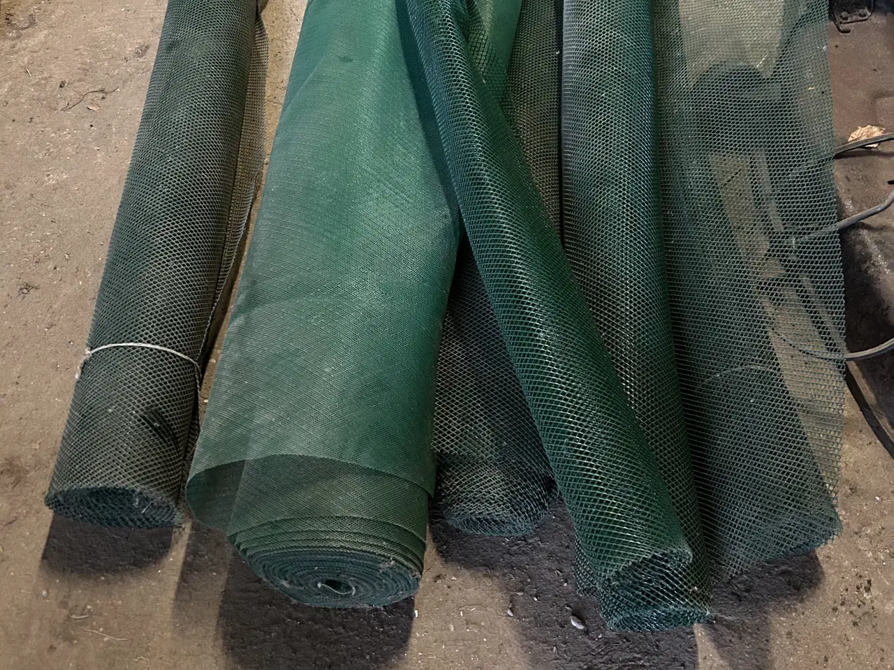 Billede 1 - Hegn med små masker