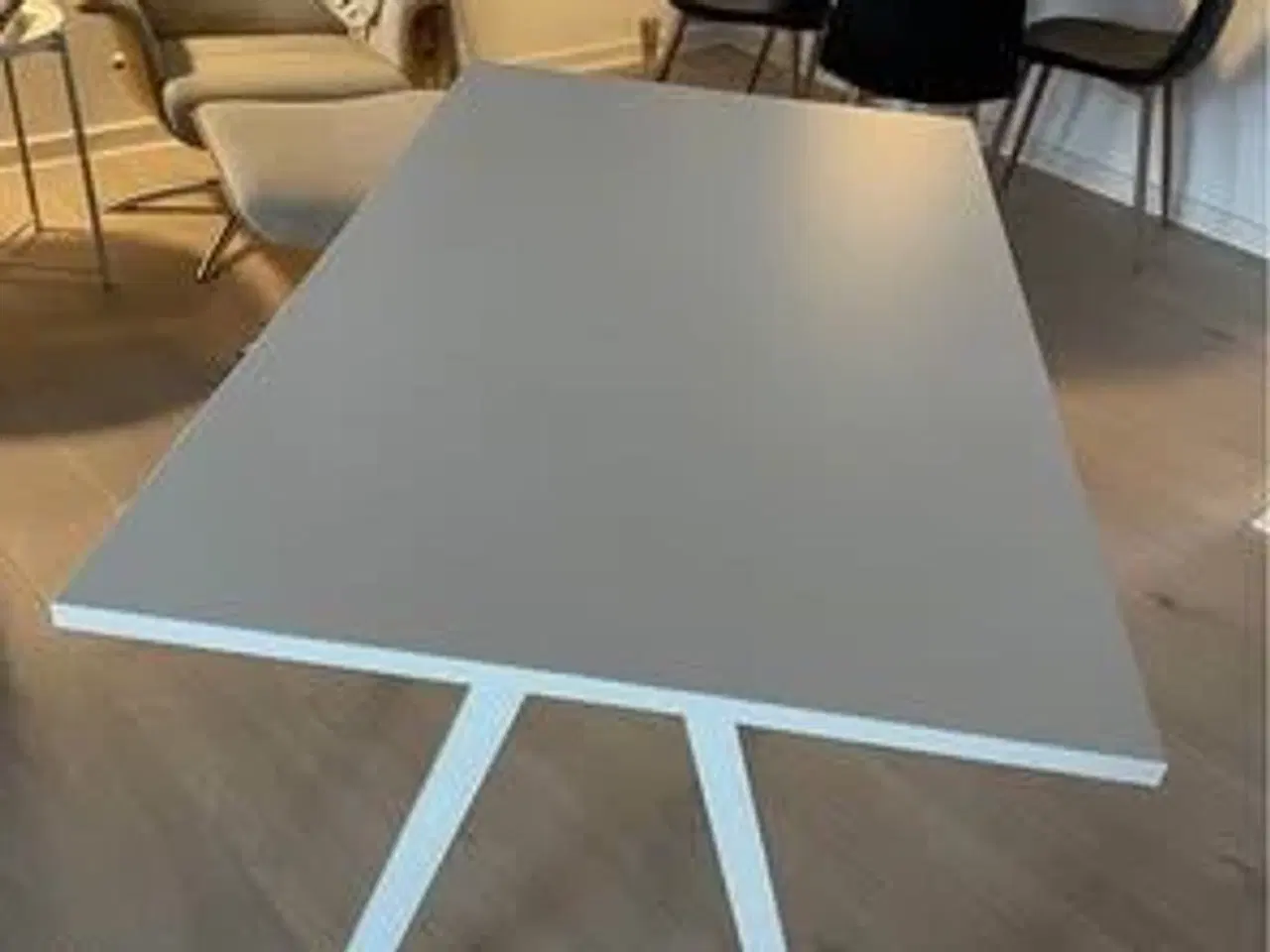 Billede 2 - Skrivebord