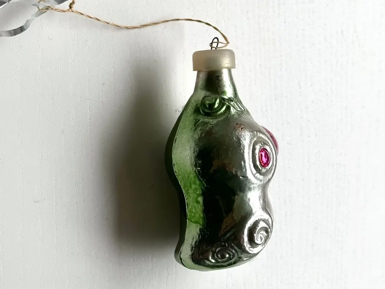 Billede 2 - Vintage ornament, papegøje, lysegrøn m lilla næb