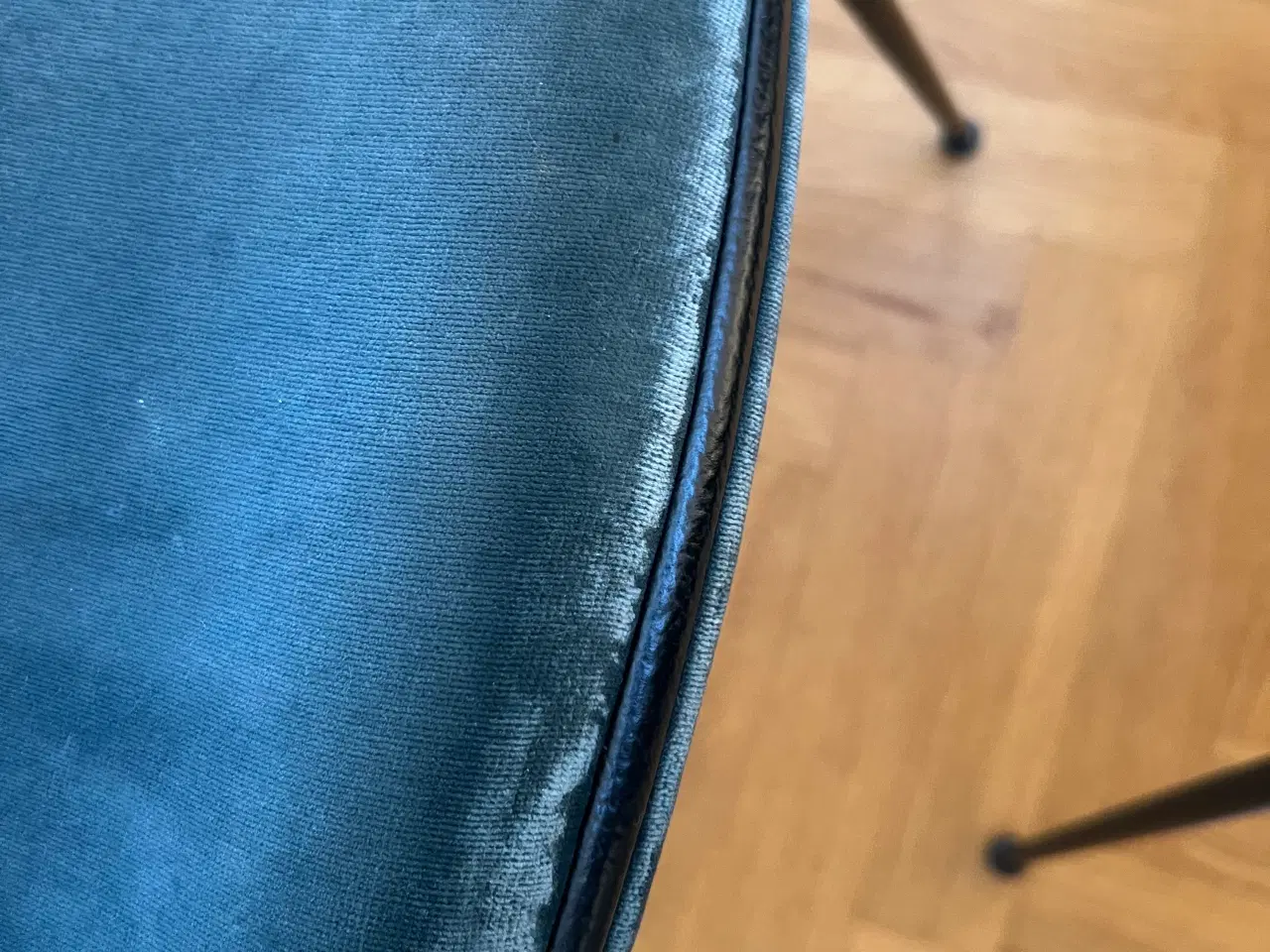 Billede 10 - Gubi Beetle Spisestuestole