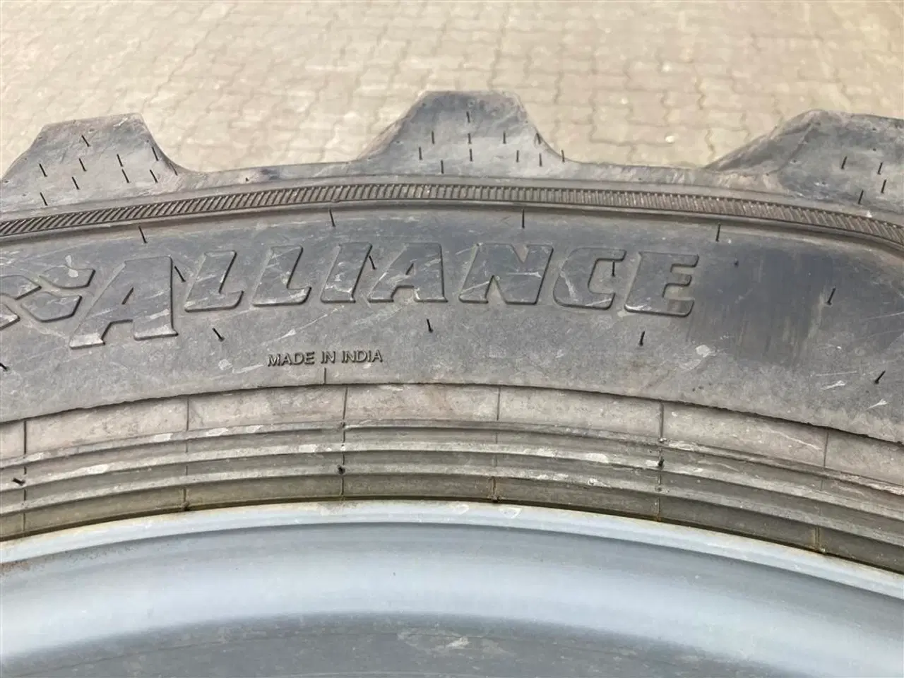 Billede 4 - Alliance 380/90-50 + 380/85-34 Fælge med løs ring til forskellige traktor modeller