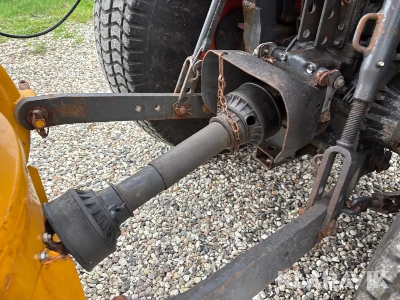 Billede 7 - Traktor Kubota STV36 med kost, saltspreder og sneplov