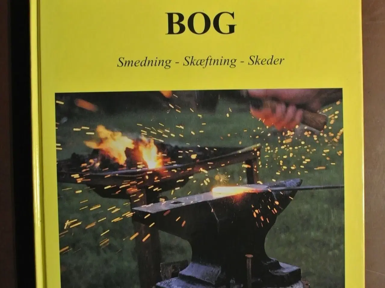 Billede 1 - knivmagerens bog - smedning skæftning skeder, af l