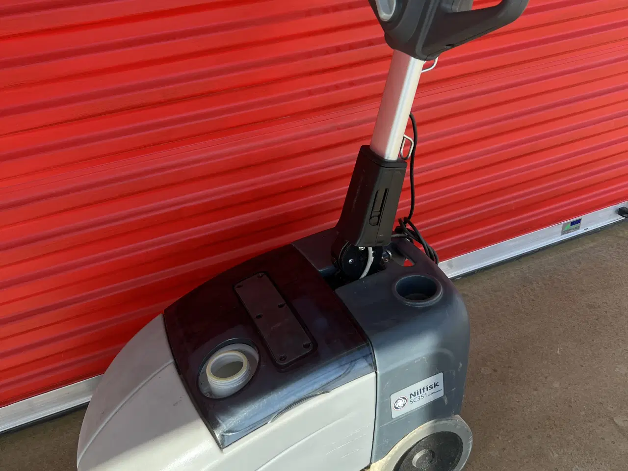 Billede 1 - Nilfisk SC 351 Gulvvasker 