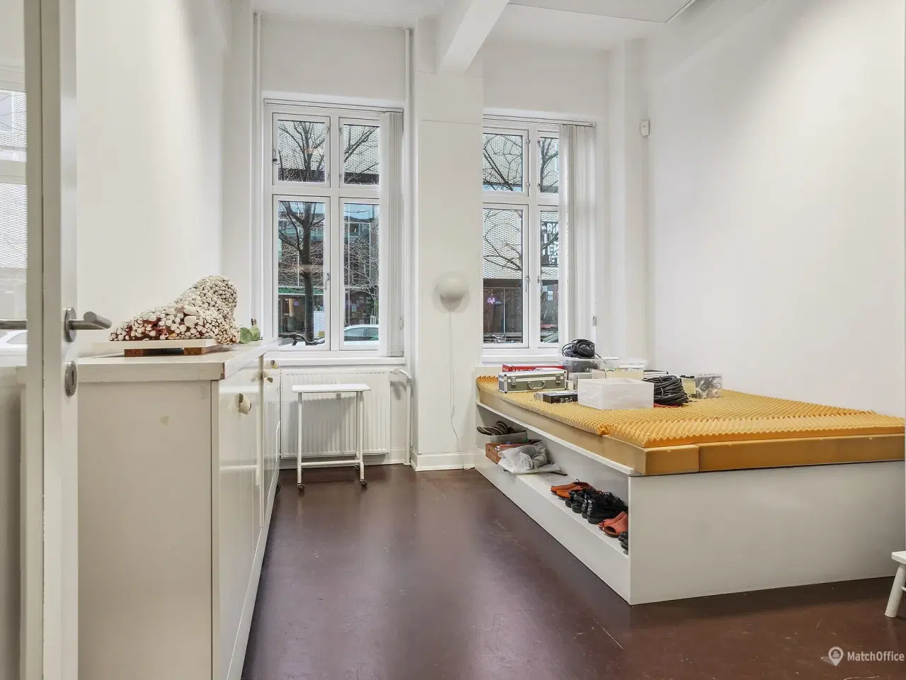 Billede 8 - Lyst og højloftet kontor med central beliggenhed