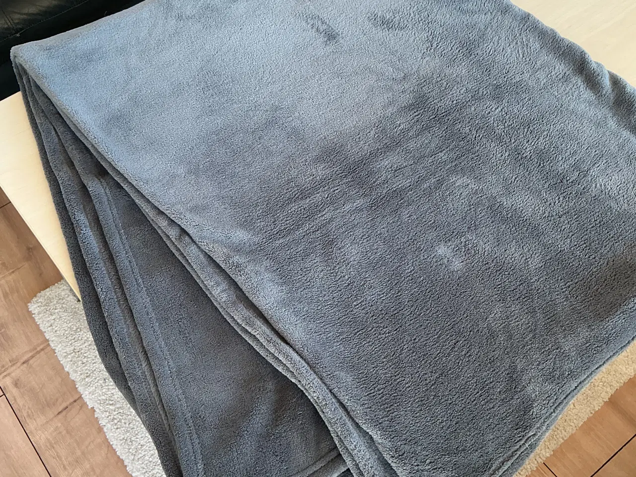 Billede 1 - IKEA sengetæppe 150x250 cm.