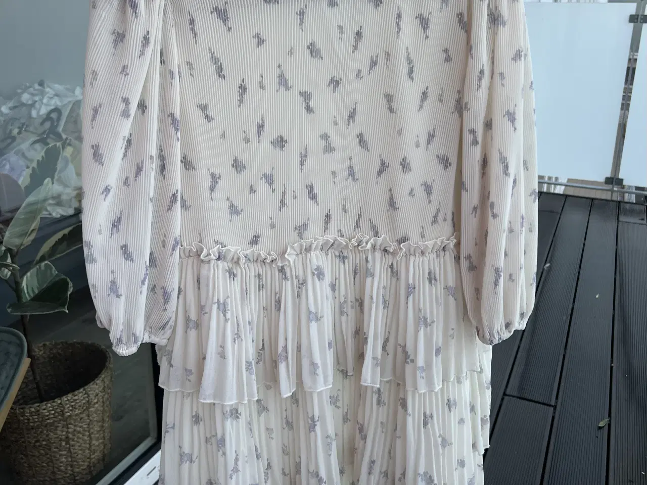 Billede 4 - GANNI tøj