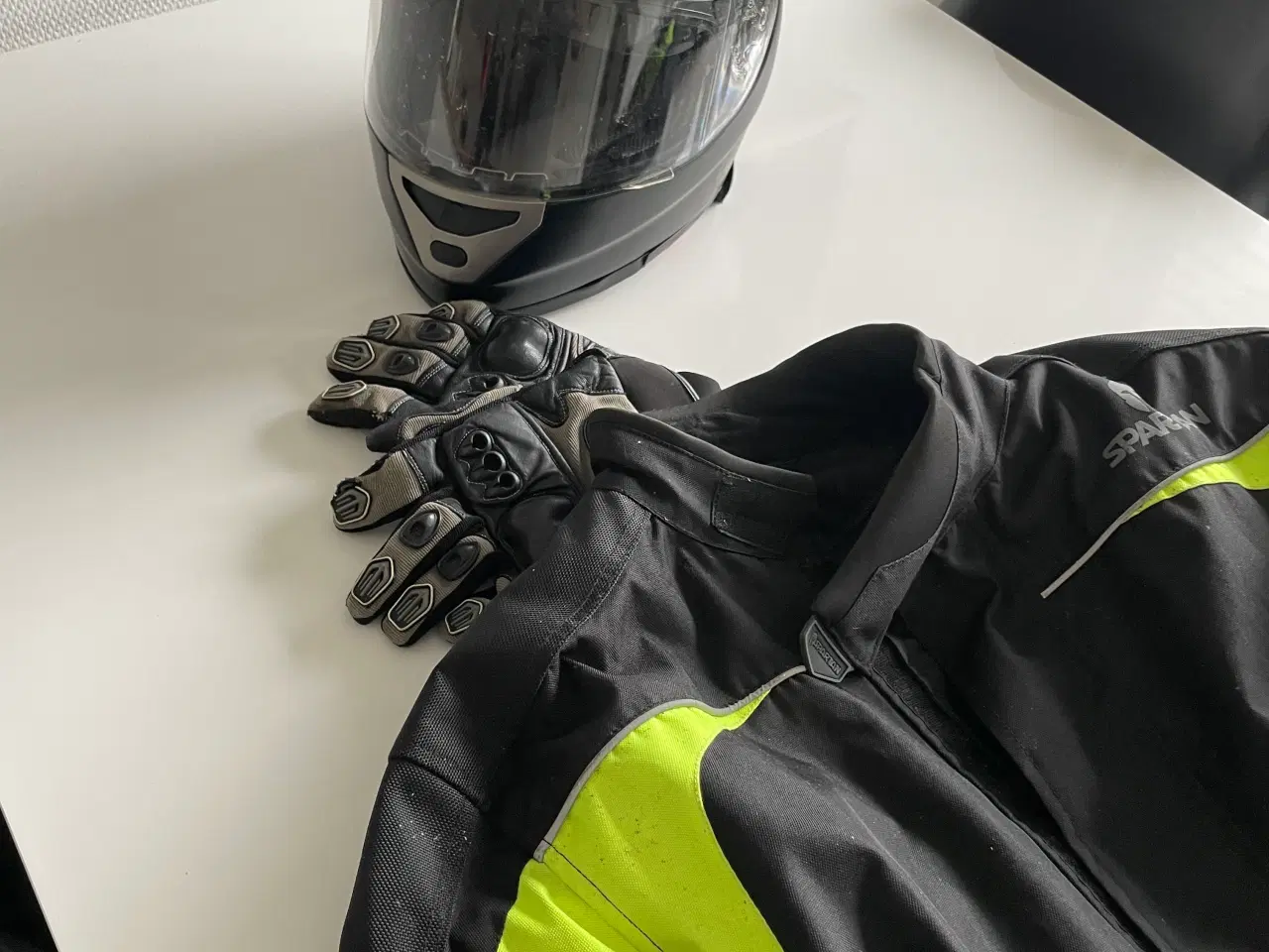 Billede 4 - MC tøj sælges