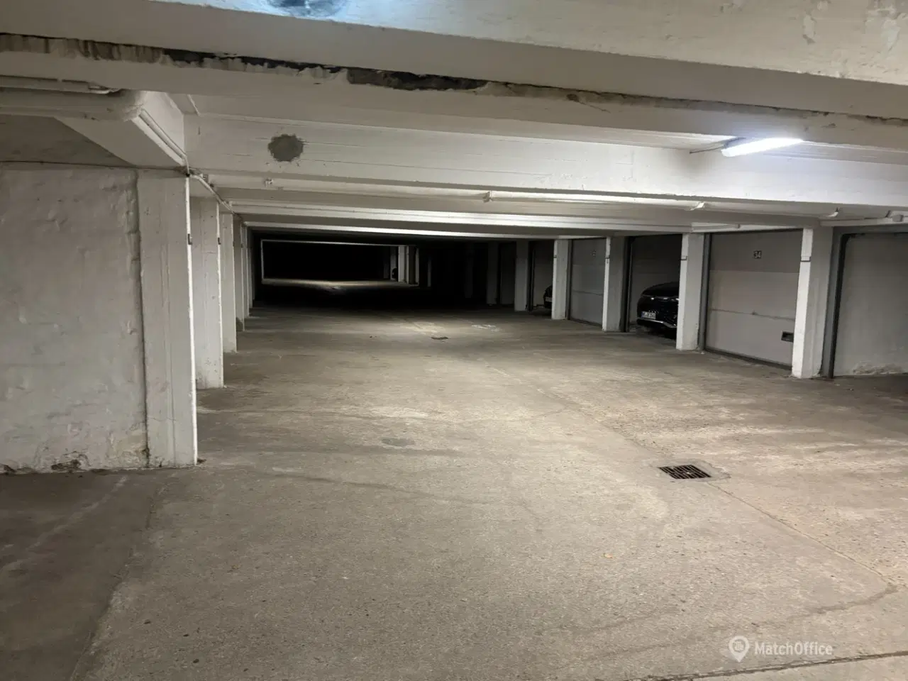 Billede 3 - Garage i parkeringskælder i København K