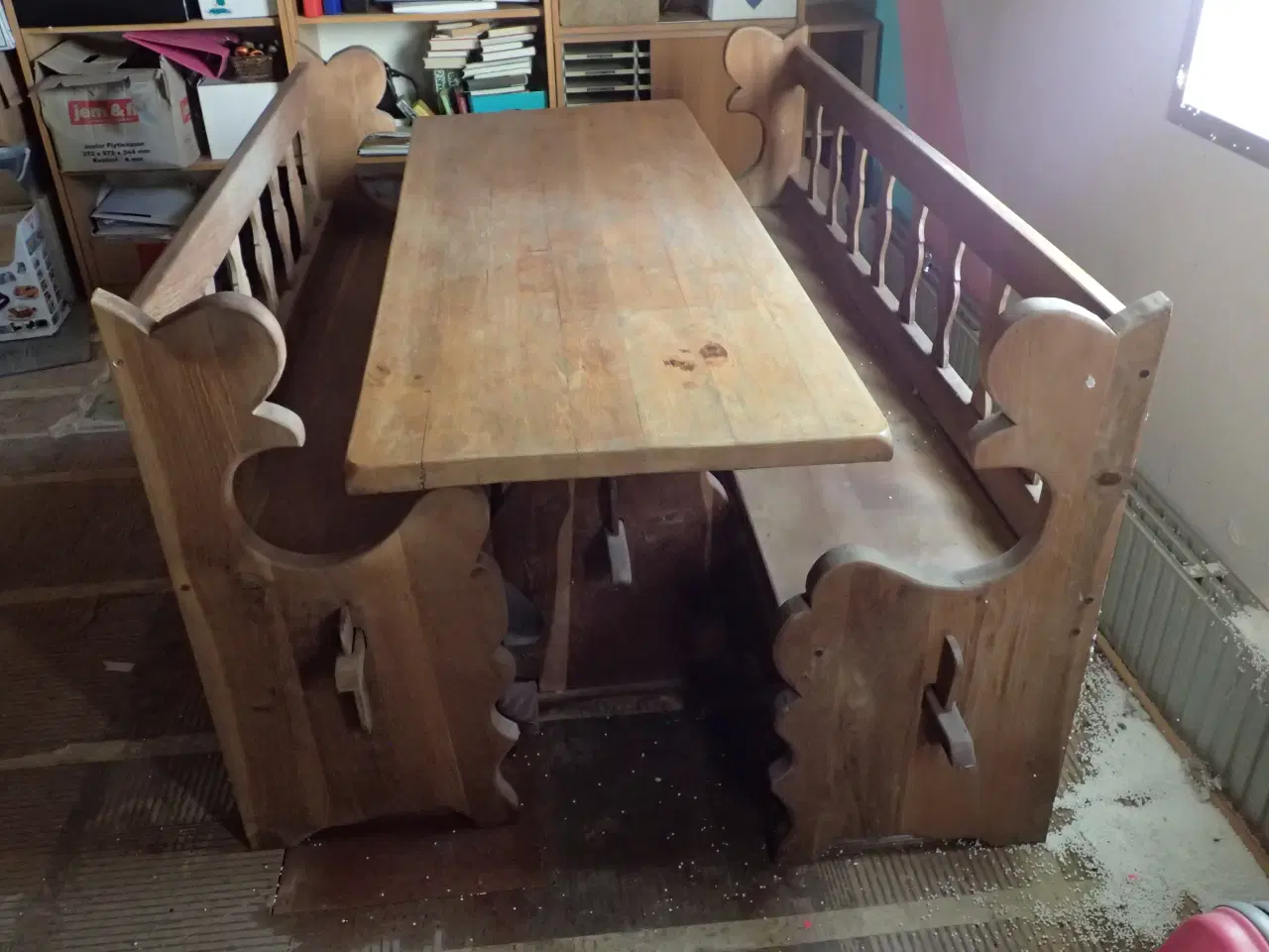 Billede 11 - Spisebord i massivt Egetræ