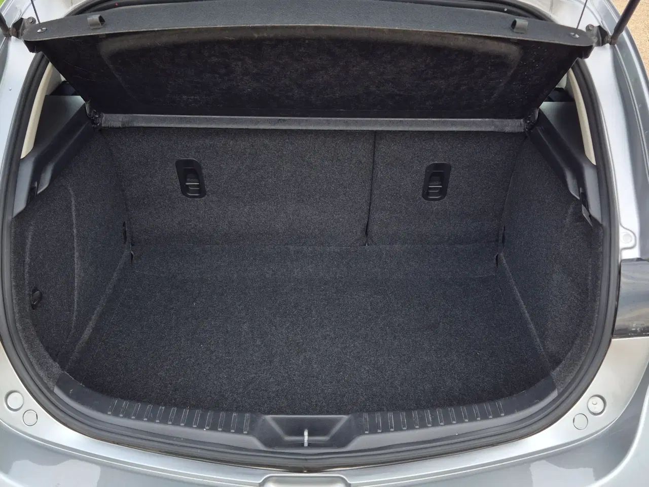 Billede 11 - Mazda 3 benzin, lav km
