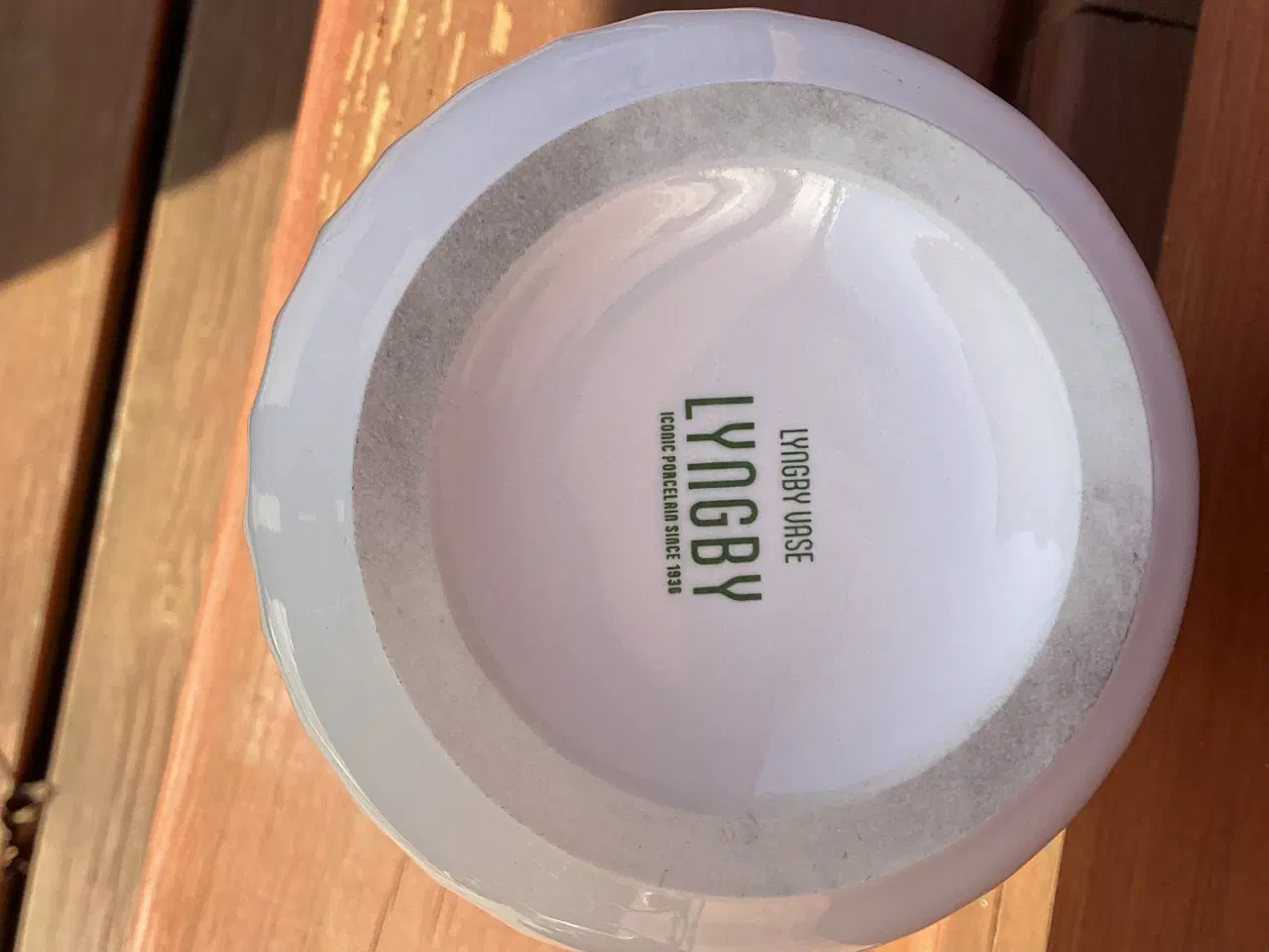 Billede 3 - Lyngby hvid riflet vase