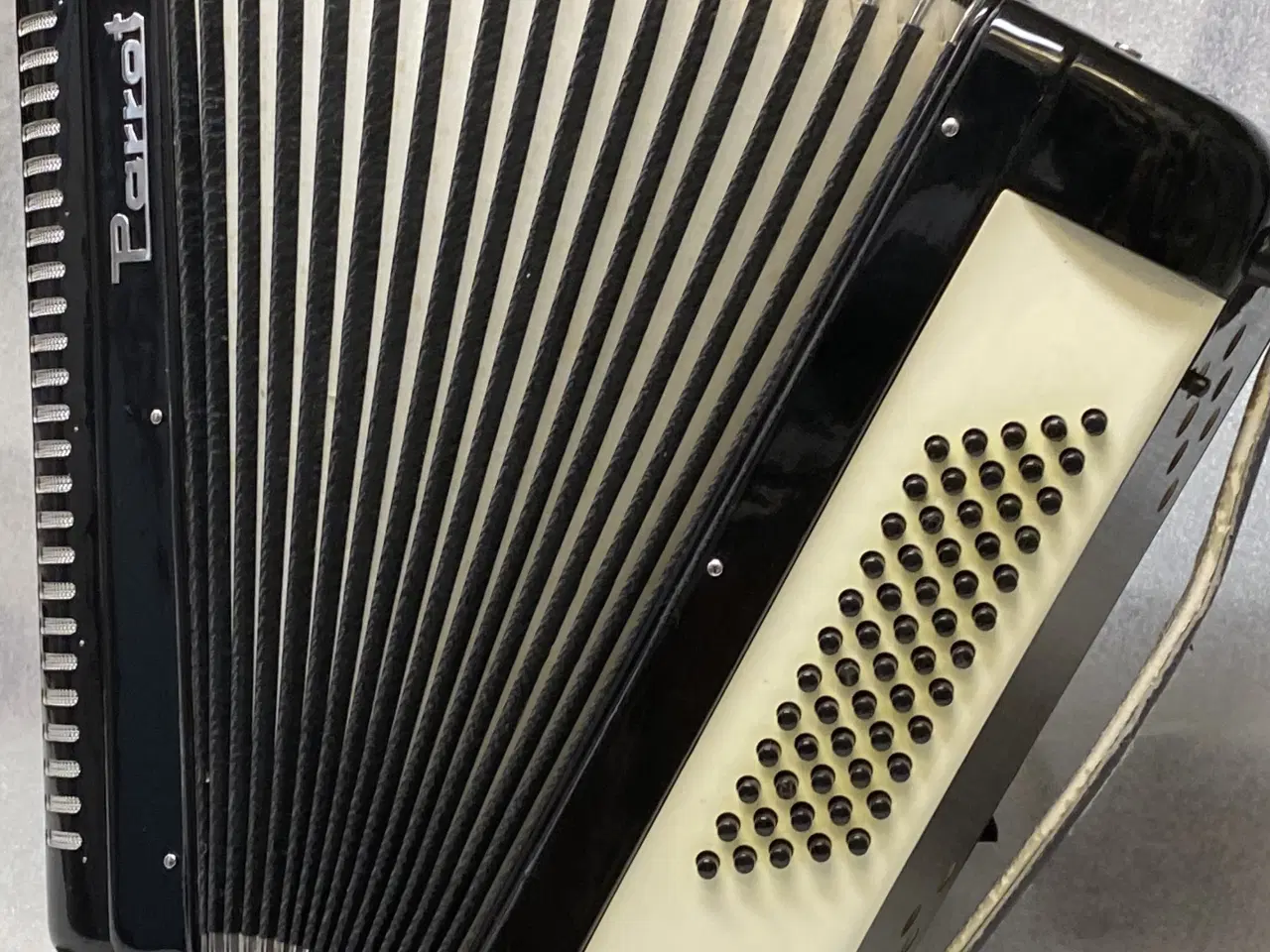 Billede 9 - Perrot harmonika sælges fra samling – nyserviceret