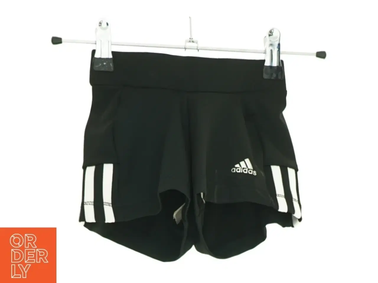 Billede 1 - Nye og ubrugte Shorts fra Adidas (str. 98 cm)