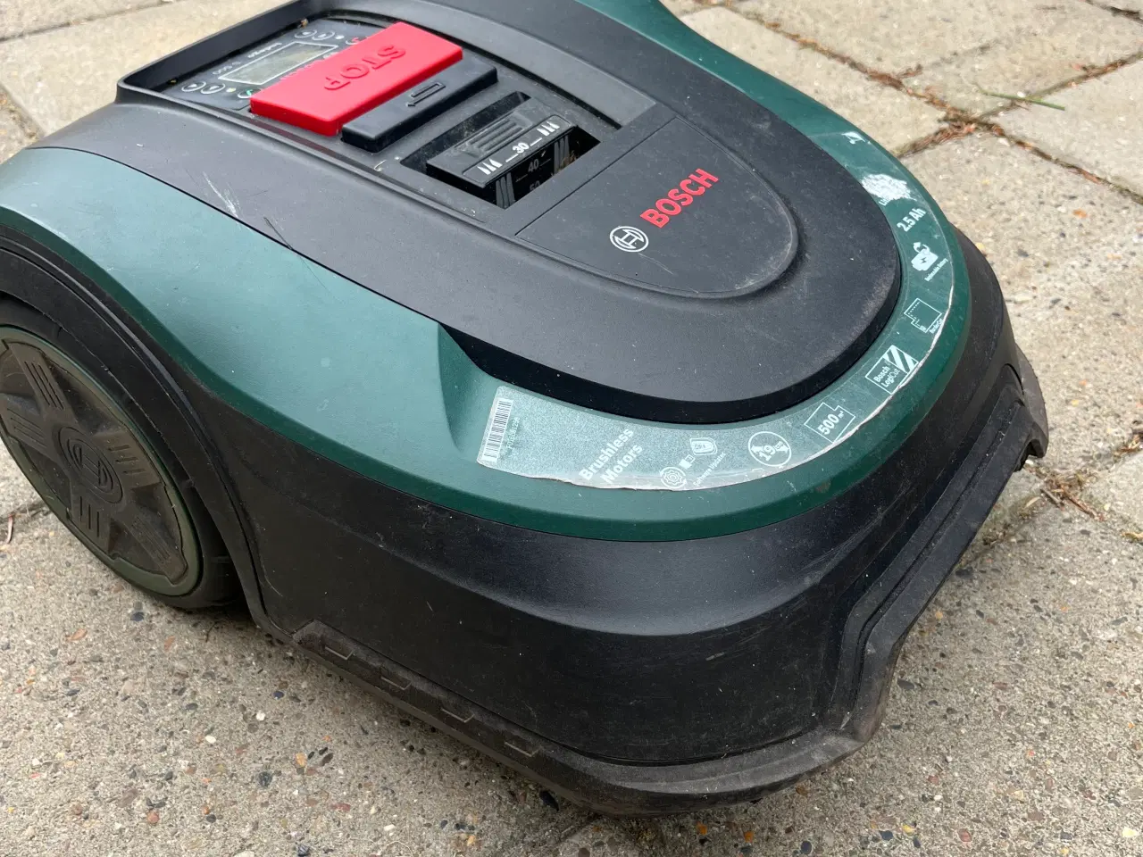 Billede 2 - Bosch Indego s500 robotplæneklipper. Nyere batteri