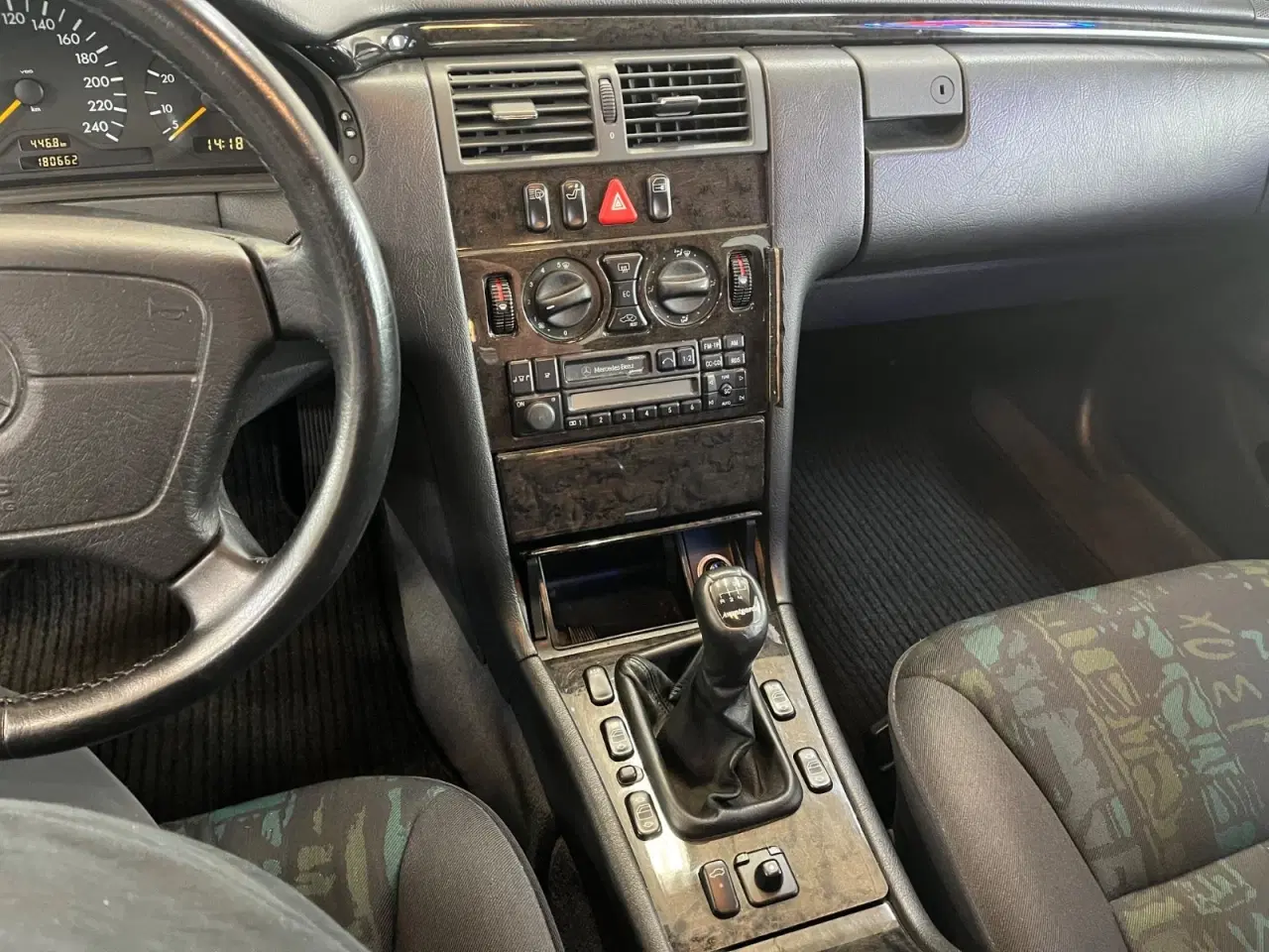 Billede 8 - Mercedes E200 2,0 Avantgarde aut.