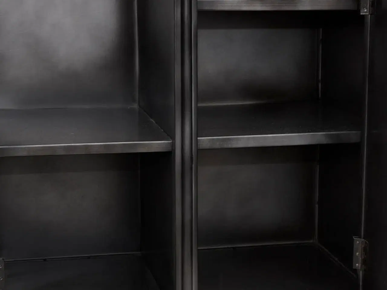 Billede 3 - Nyt LOCKER garderobeskab