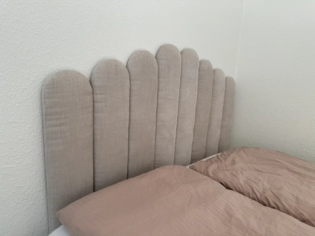 Billede 1 - Sengegavl 140 cm