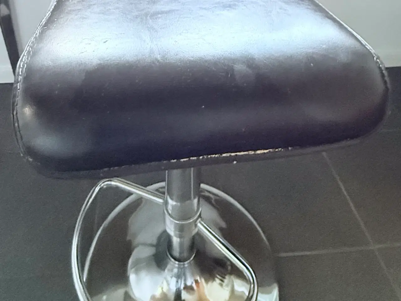 Billede 1 - Barstol med patina