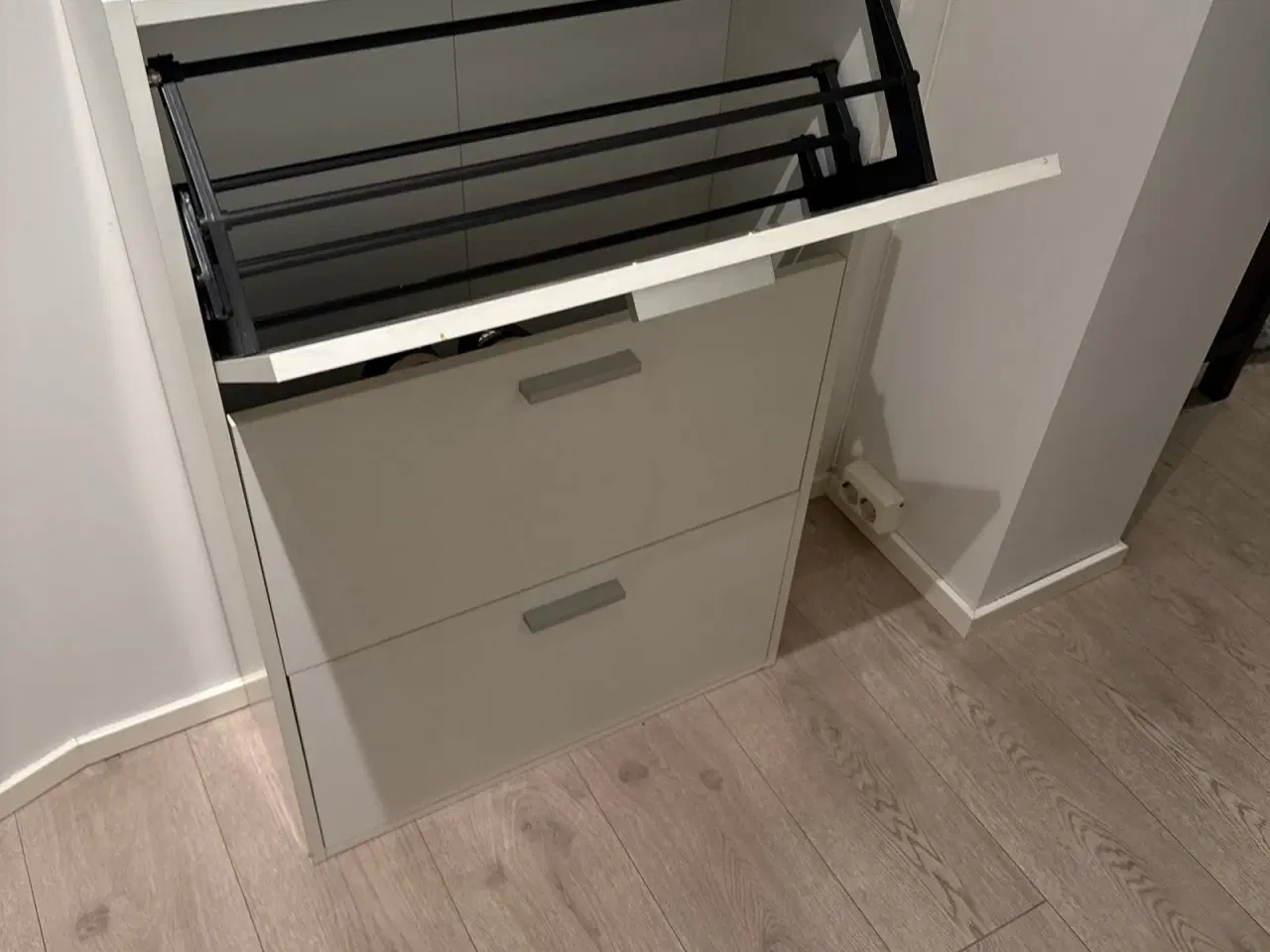 Billede 3 - Skoskap Tilstand: Pent brukt - I god stand 