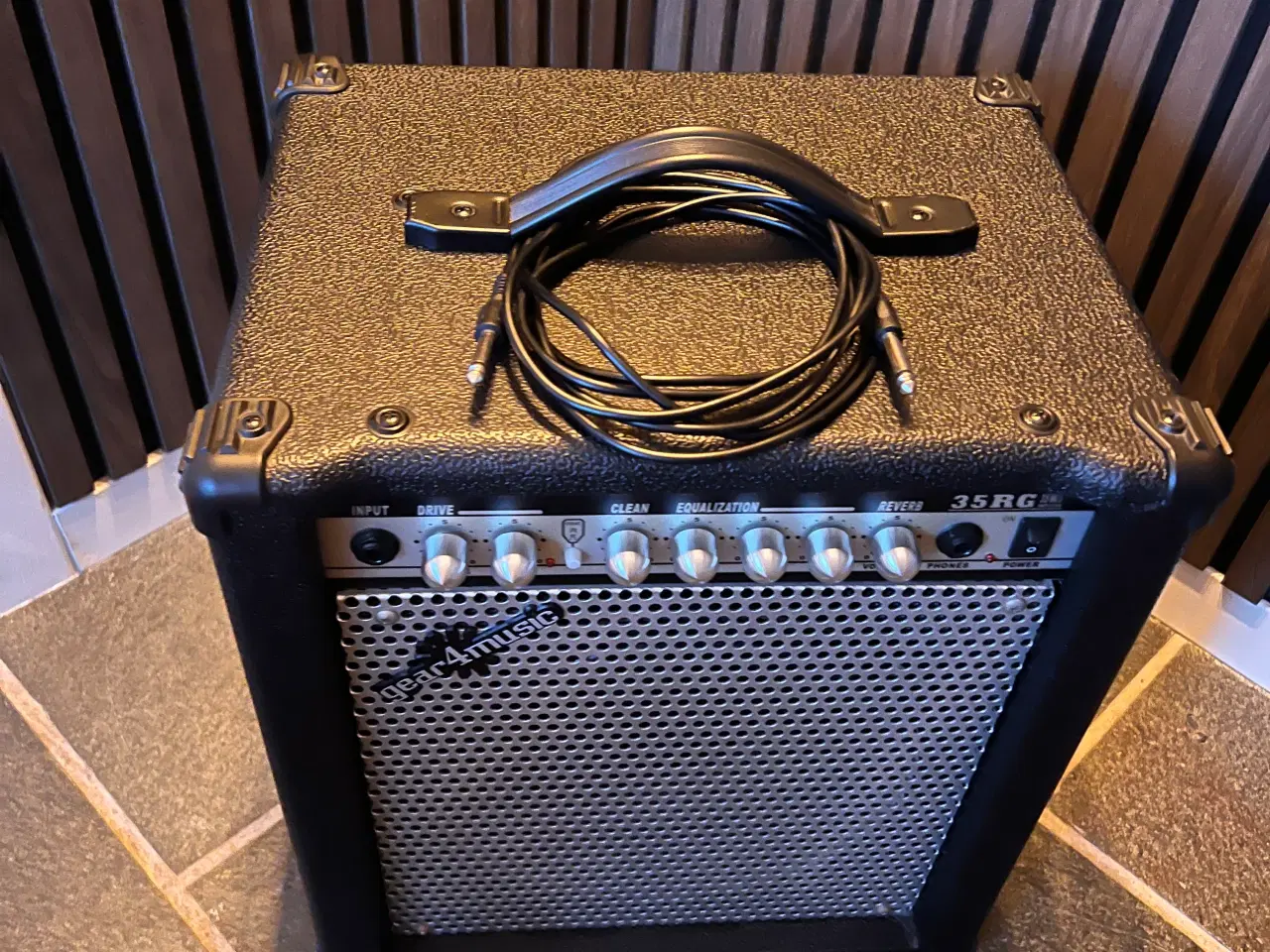 Billede 6 - Elektrisk guitar med 35 watt forstærker