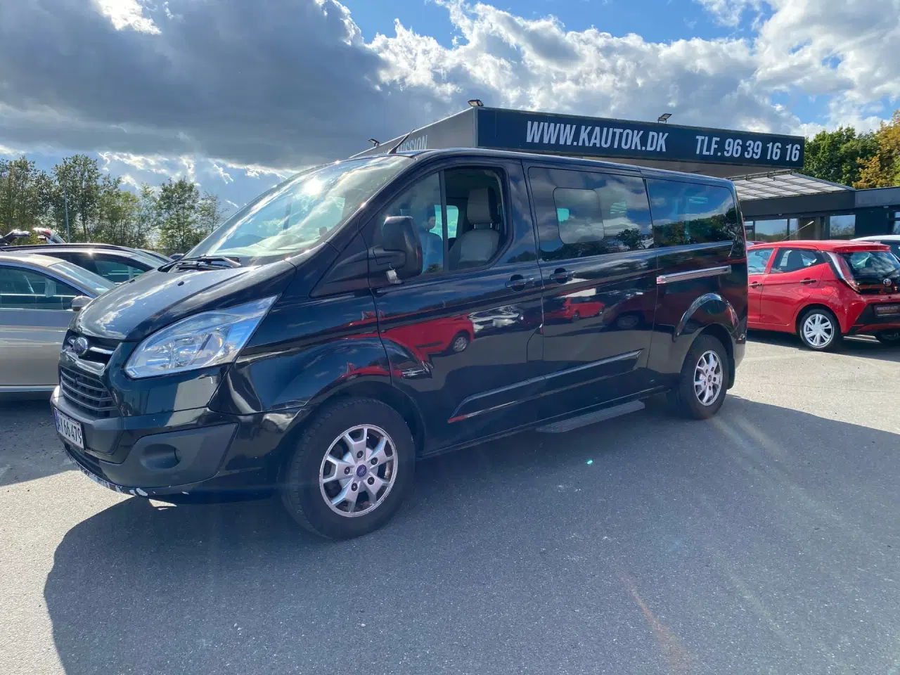 Billede 1 - Ford Tourneo Custom 300 S 2,2 TDCi Titanium 125HK 6g