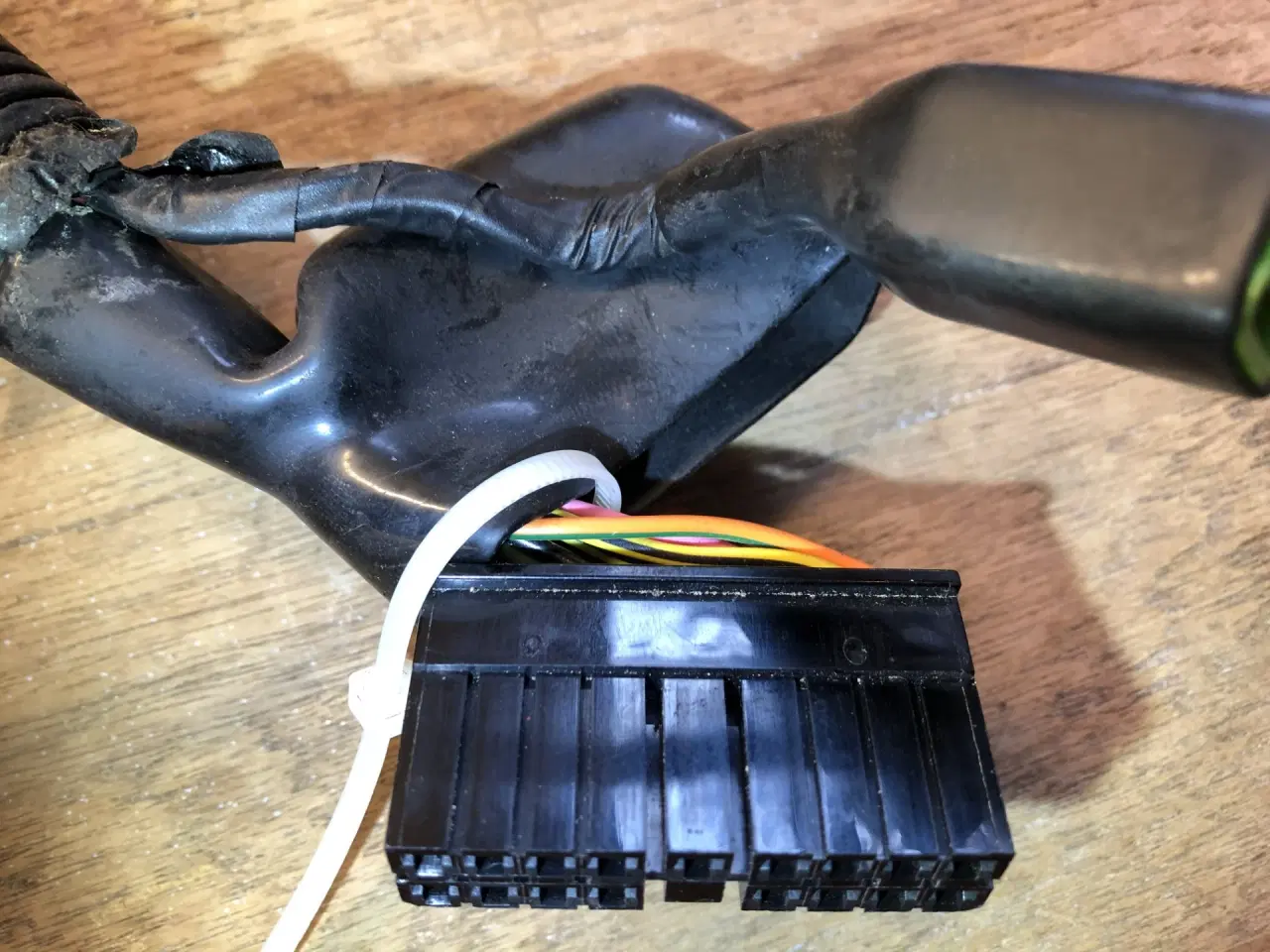 Billede 5 - Suzuki GSX 750es ledningsnet