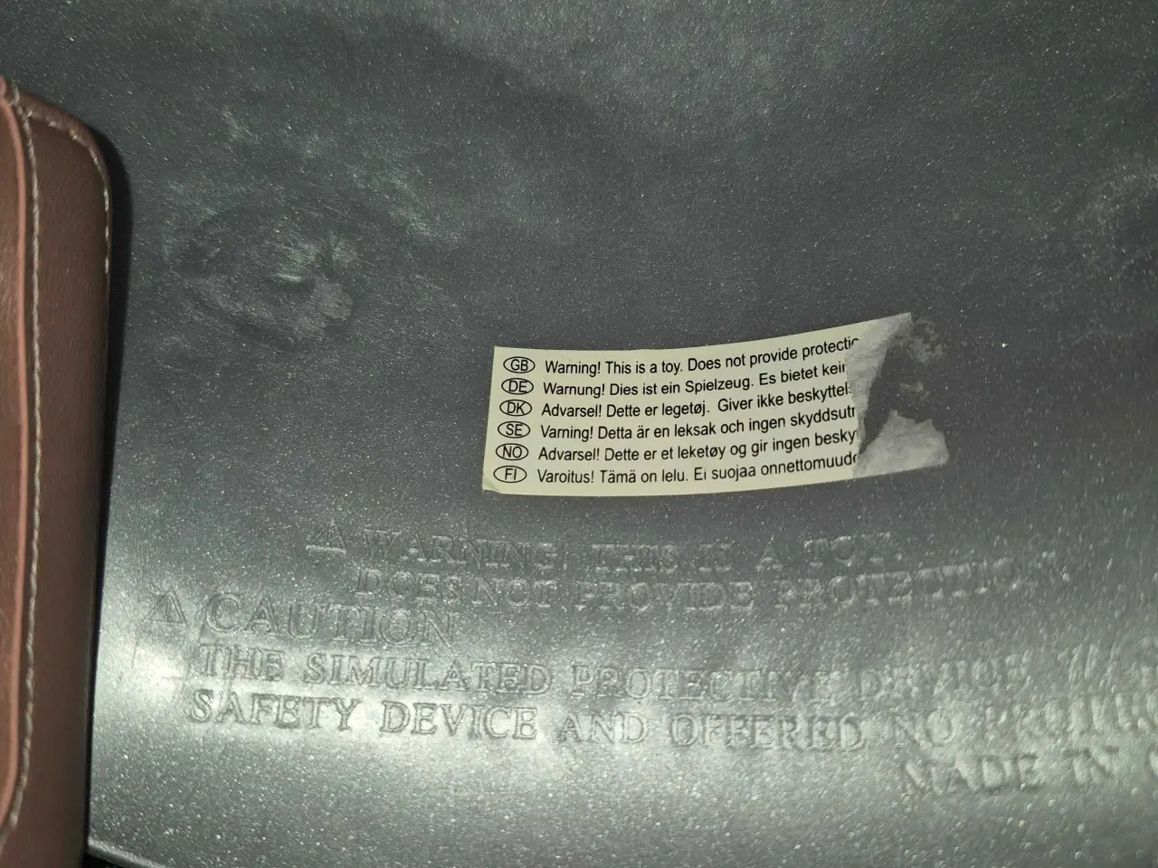 Billede 8 - 2 forskellige ridderhjelme