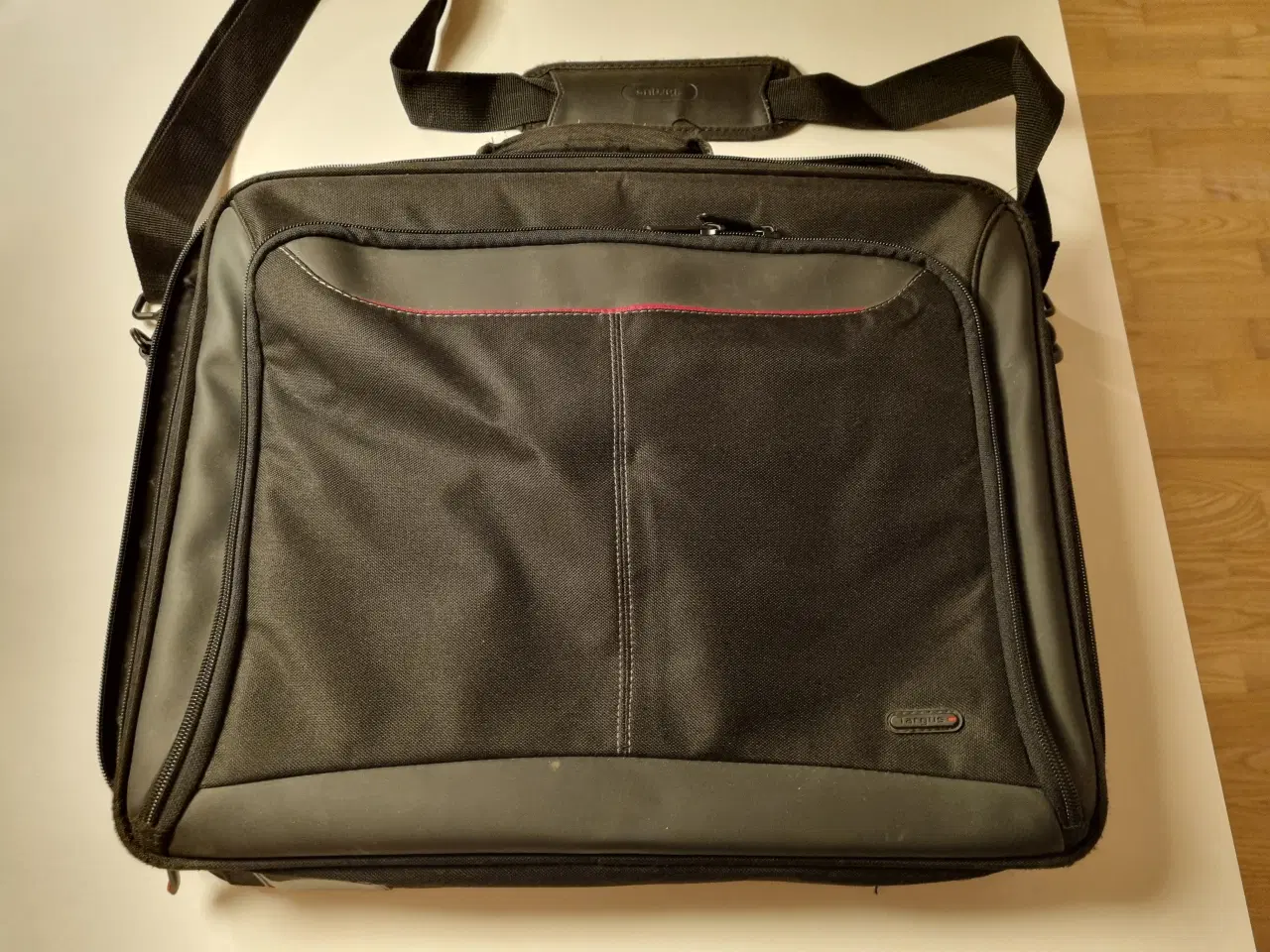 Billede 1 - Tagus taske til laptop
