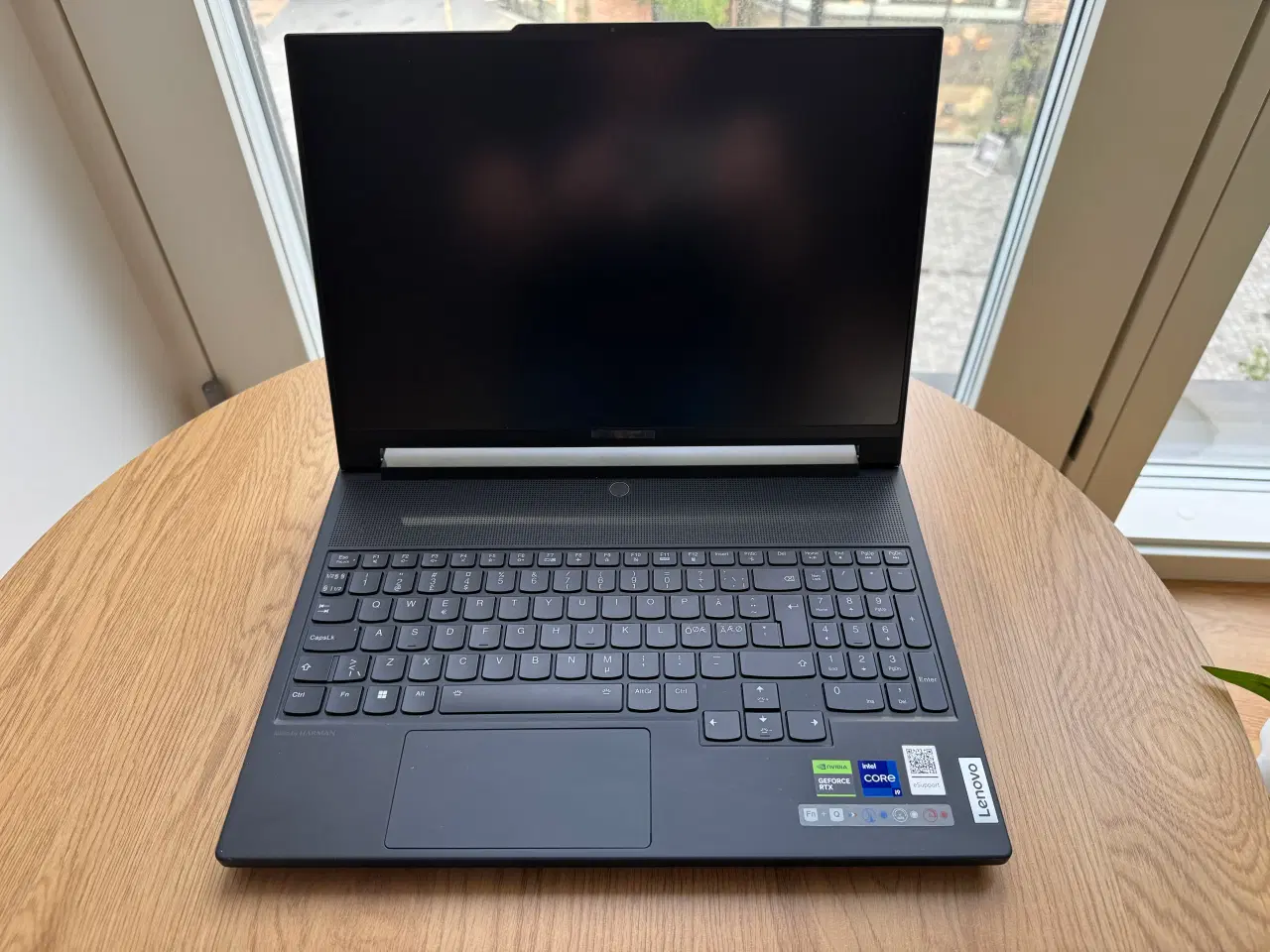 Billede 1 - Lenovo Legion 9i – RTX 4090 / i9 / 64GB / 2TB