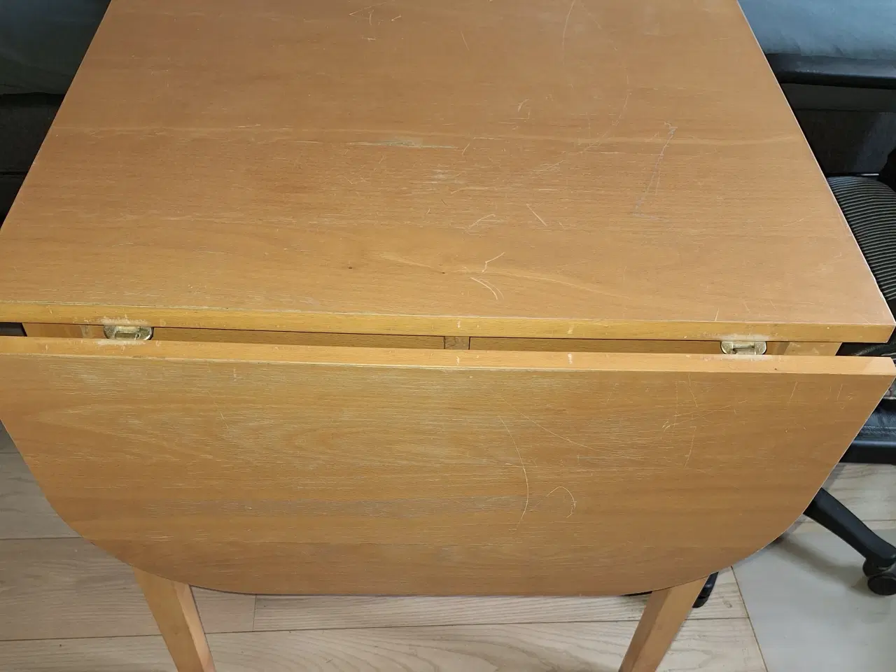 Billede 1 - Spisebord m/klap