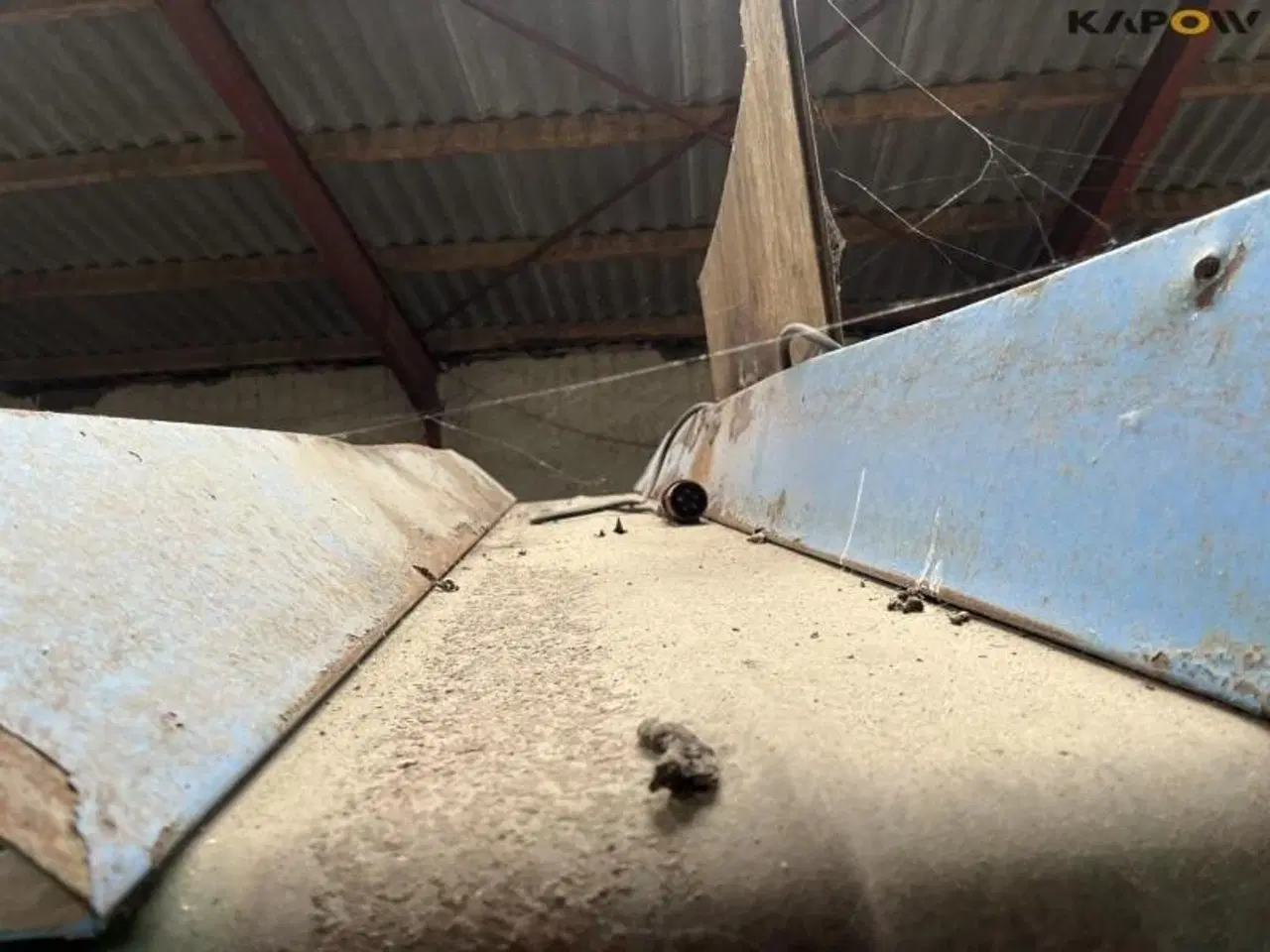 Billede 11 - - - - Kasse fylder
