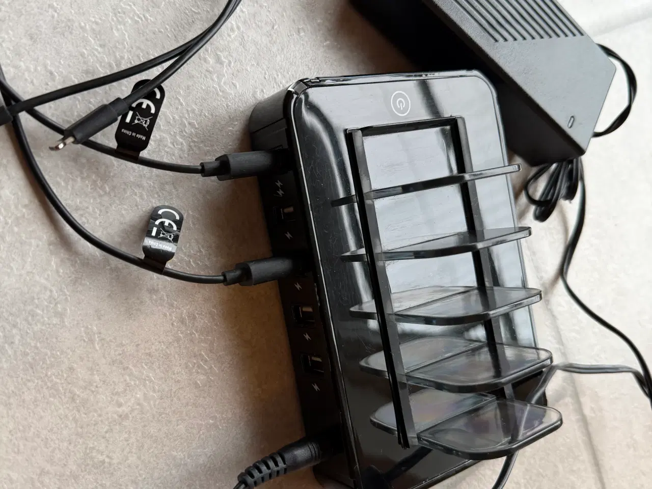 Billede 4 - Ladestation med 5 port