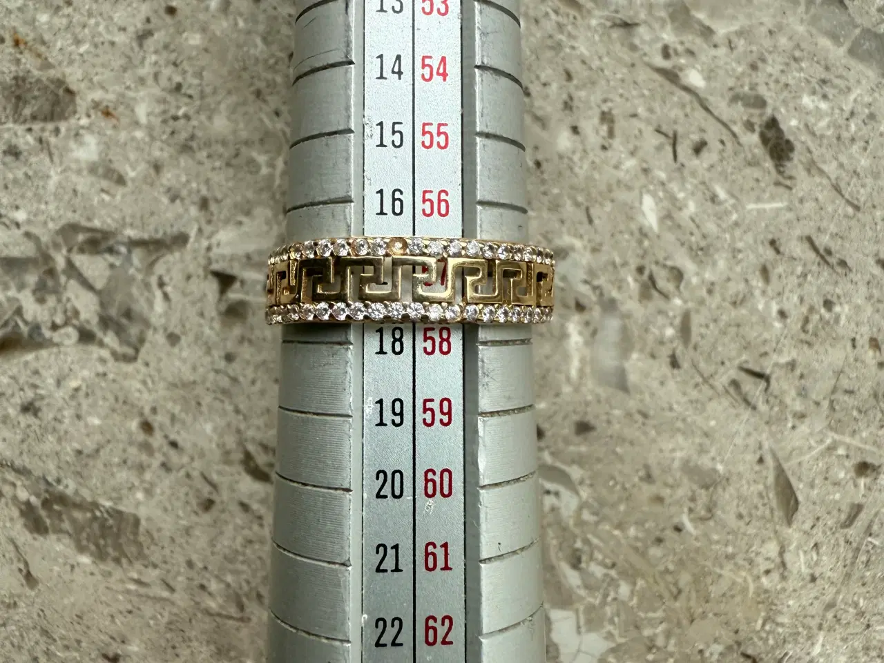Billede 17 - Forskellige ringe i 14 karat guld.