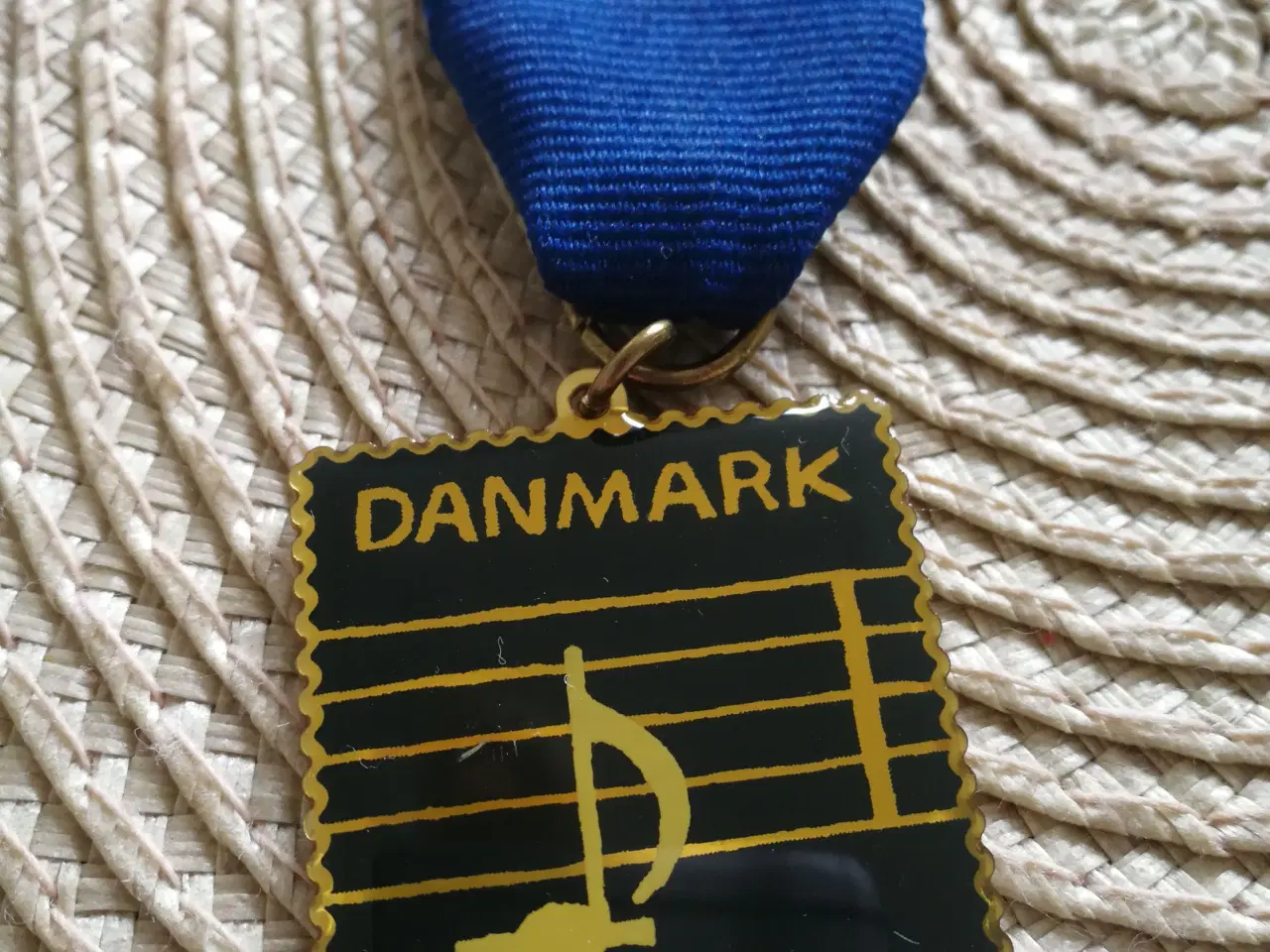 Billede 2 - Julemærke march medalje