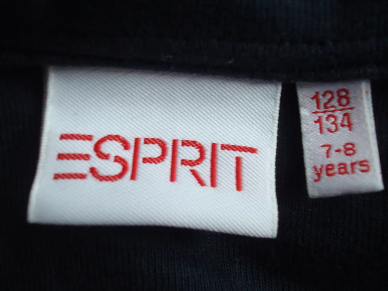 Billede 2 - Flot kortærmed ESPRIT poloshirt  128/134