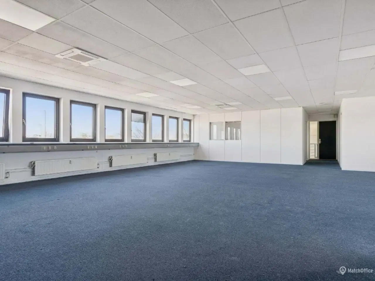 Billede 4 - Avedøre -  400m² lager/showroom og kontor samt 300m² indhegnet oplagsplads