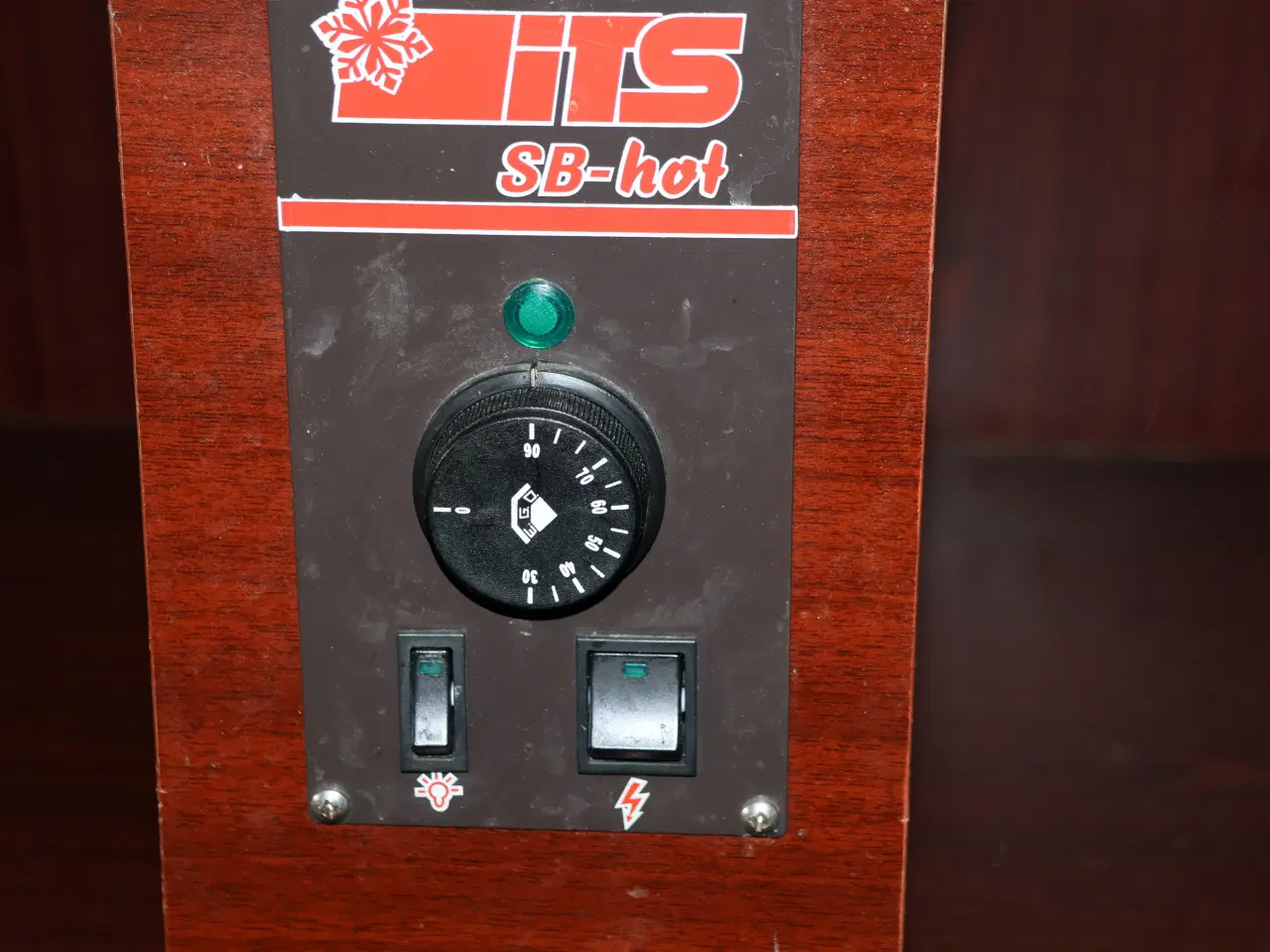 Billede 9 -  ITS varmebuffet model SB-Hot 155. m/lys og hjul. 