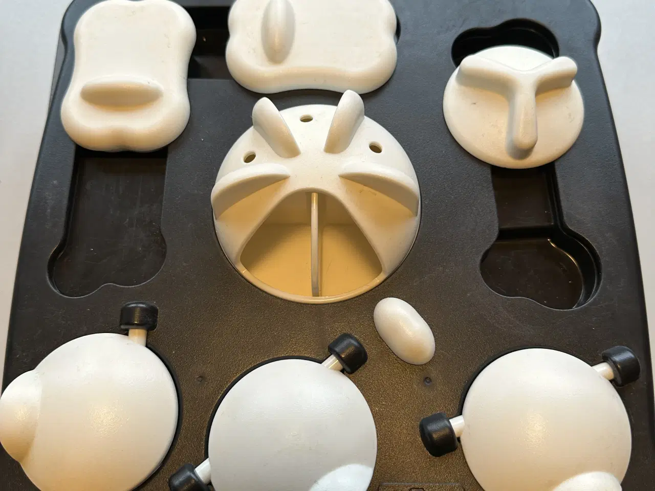 Billede 2 - Tricky Aktivitetslegetøj til hunde og katte sælges